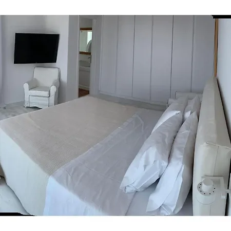 Villa Extravagant Mykonos - 10 Bedrooms - Castillo Di Cuore - Stunning Sea Views - Agios Lazaro