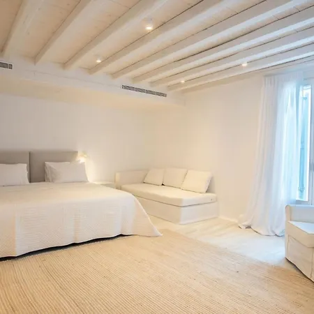 Villa Extravagant Mykonos - 10 Bedrooms - Castillo Di Cuore - Stunning Sea Views - Agios Lazaro